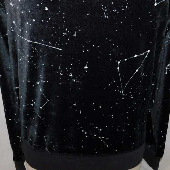 Suzy Shier Women S Black White Space Constellations Velour Long Sleeve Top shirt - Picture 3 of 10